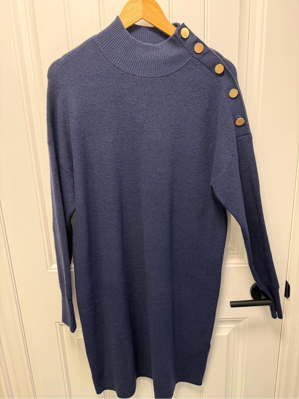 RW&CO. Navy Long-Sleeve Button Shoulder Knit Dress